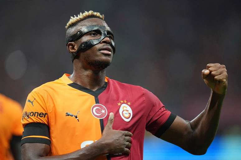 Centroavante Osimhen deve deixar o Galatasaray rumo ao futebol saudita –
