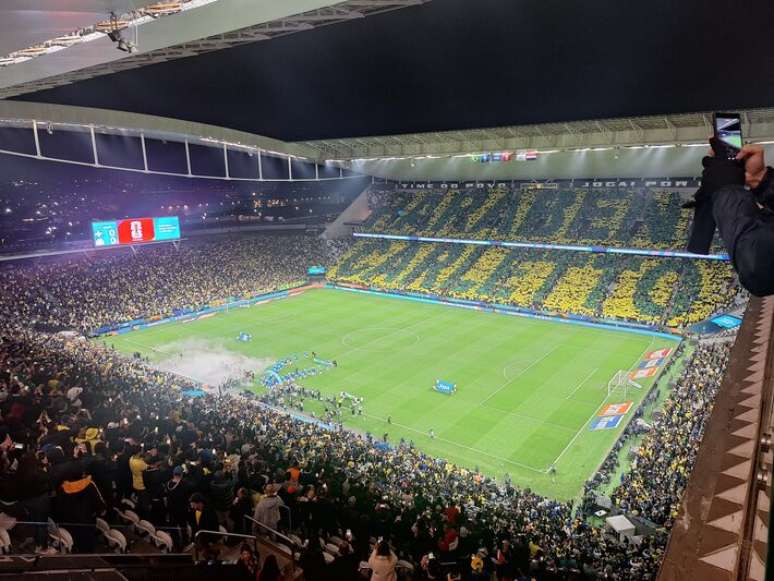 Mosaico colocou verde no estádio corintiano.
