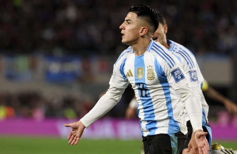 Thiago Almada empatou a partida com um bonito gol no segundo tempo –