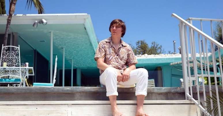 'The Beach Boys: Uma História de Sucesso': Filme sobre a história de Brian Wilson, o atormentado fundador do grupo Beach Boys. Paul Dano e John Cusack interpretam o músico em duas fases da vida.