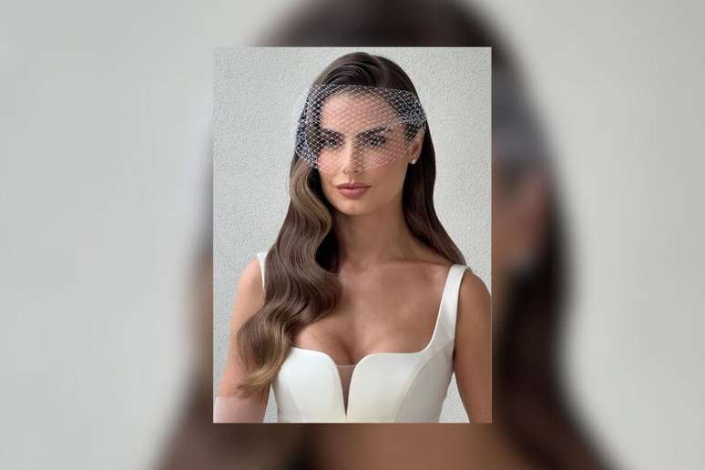 The hairstyle dissolved with the waves is timeless and one of the favorites between the brides 