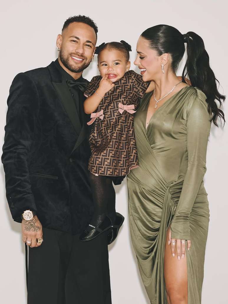 Neymar Jr, Mavie e Bruna Biancardi no Leilão Beneficente