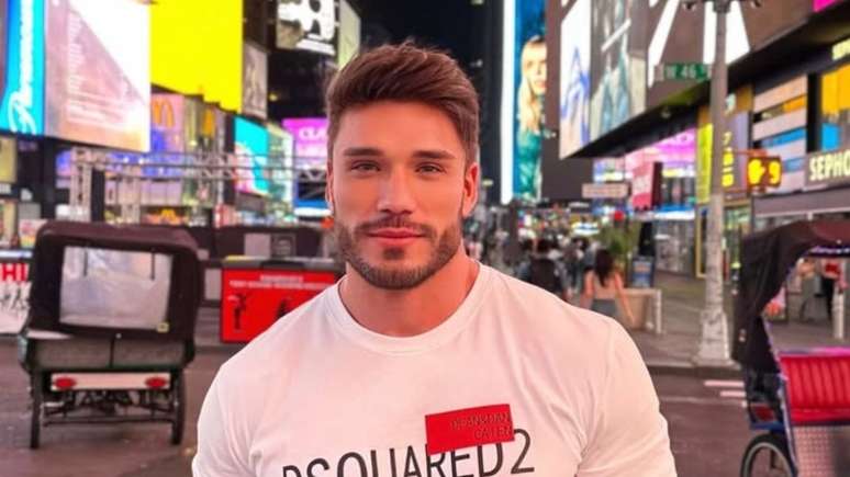Former fazenda Lucas Viana reveals that he was arrested in Dubai: “Pray for me”