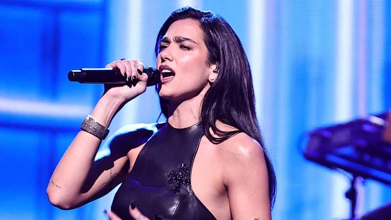 Dua Lipa ao vivo em 2024 -