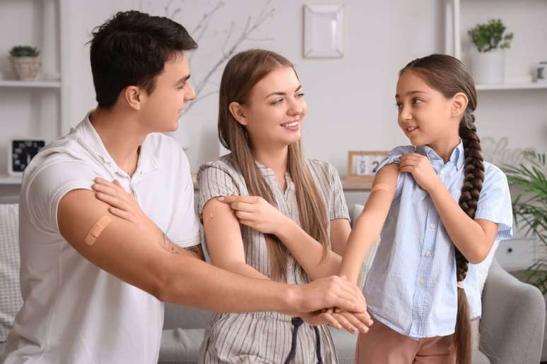 As vacinas oferecem proteção contra doenças em diferentes fases da vida