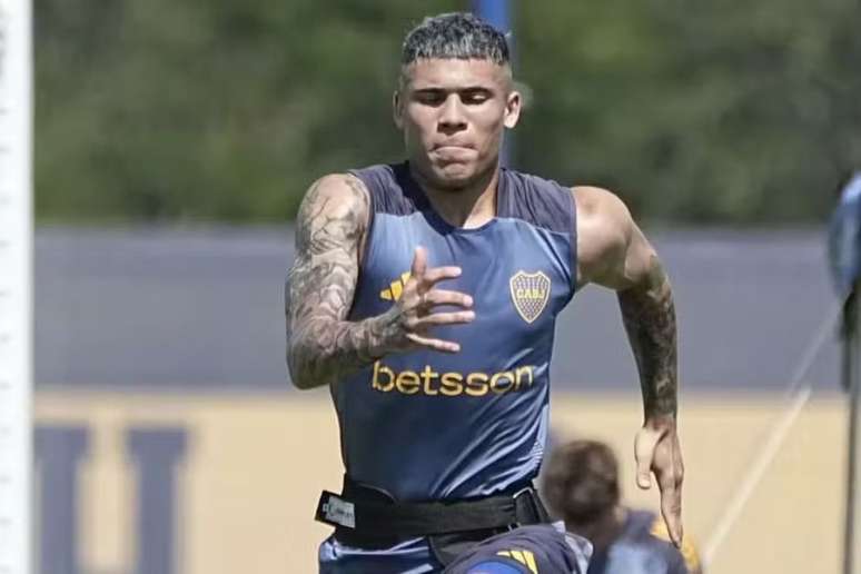 Ayrton Costa está fora da Copa do Mundo de Clubes