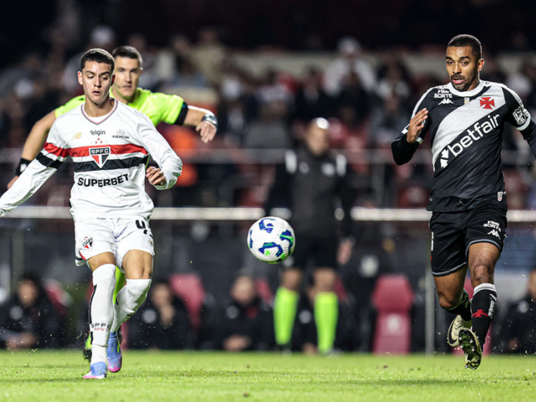 São Paulo x Vasco em jogo da 12ª rodada do Brasileirão (Créditos: Rubens Chiri e Paulo Pinto/Saopaulofc.net)