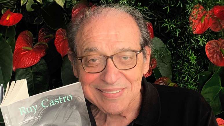 Ruy Castro &eacute; homenageado da Bienal do Livro no Rio de Janeiro