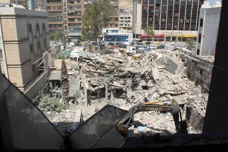 Um edifício do consulado iraniano na Síria foi destruído num ataque aéreo em abril de 2024, matando militares iranianos de alta patente