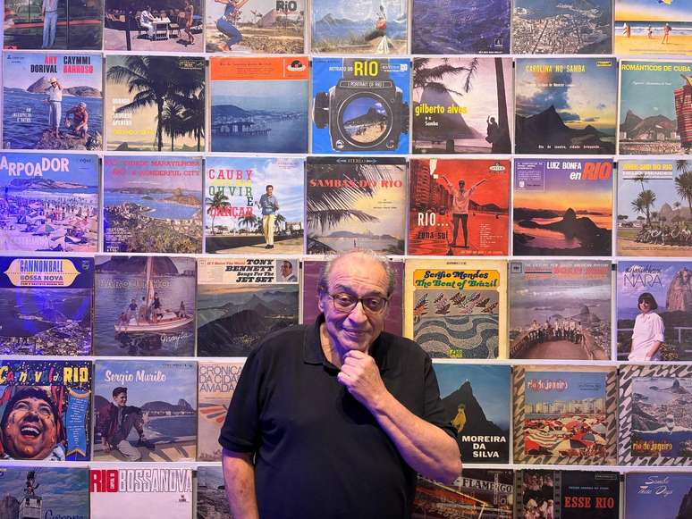 Novo livro de Ruy Castro se chama Trincheira Tropical &ndash; A Segunda Guerra Mundial no Rio