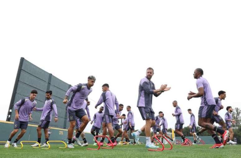 Botafogo encara o Seattle Sounders, neste domingo (15), no Lumen Field –