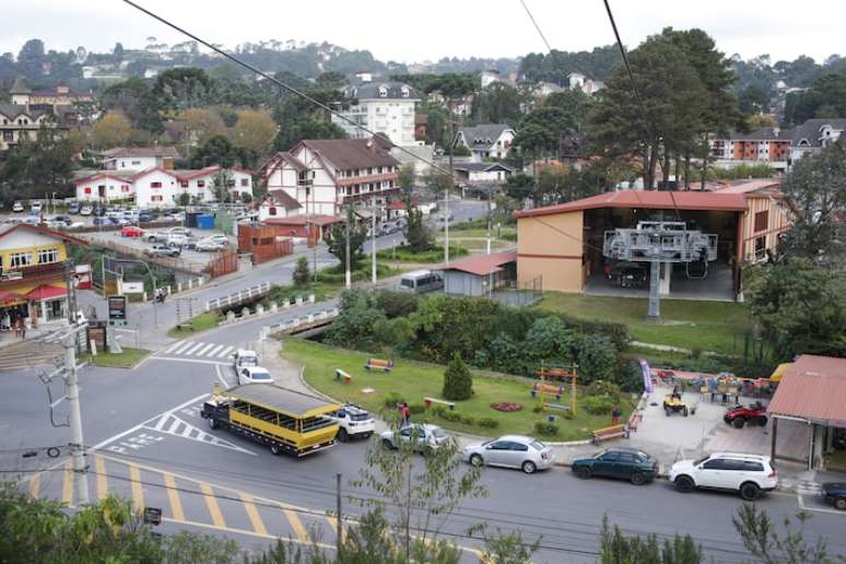 Campos do Jordão atrai turistas em busca de baixas temperaturas