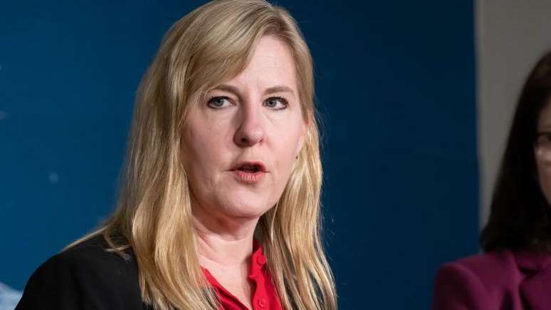 A deputada estadual democrata Melissa Hortman, de 55 anos, foi assassinada a tiros dentro de sua casa em Minnesota, no centro-oeste dos EUA