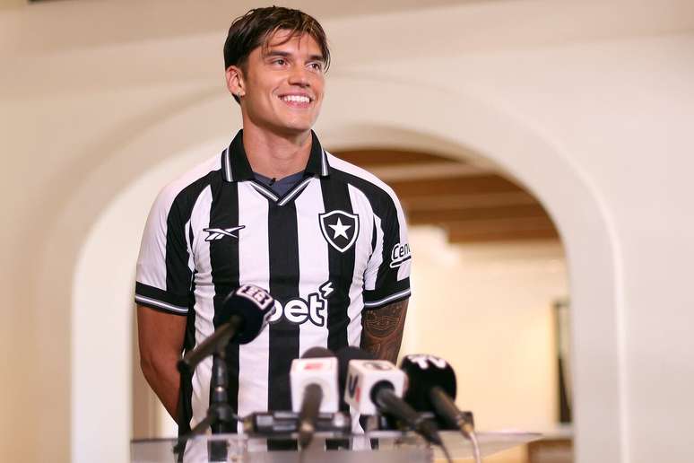 Joaquín Corrêa também foi apresentado em Santa Barbara, Estados Unidos –