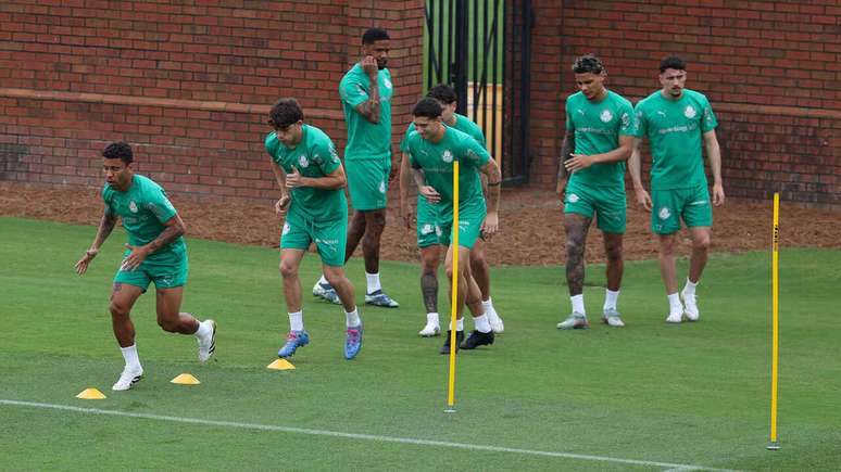 Os jogadores da SE Palmeiras, durante treinamento, na Universidade da Carolina do Norte. –