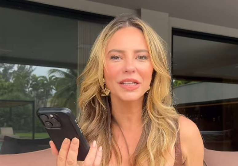 Patolla Oliveira reacts to unusual fans and entertain fans: “Are they really using these songs?” Patolla Oliveira reacts to unusual fans and entertain fans: “Are they really using these songs?”