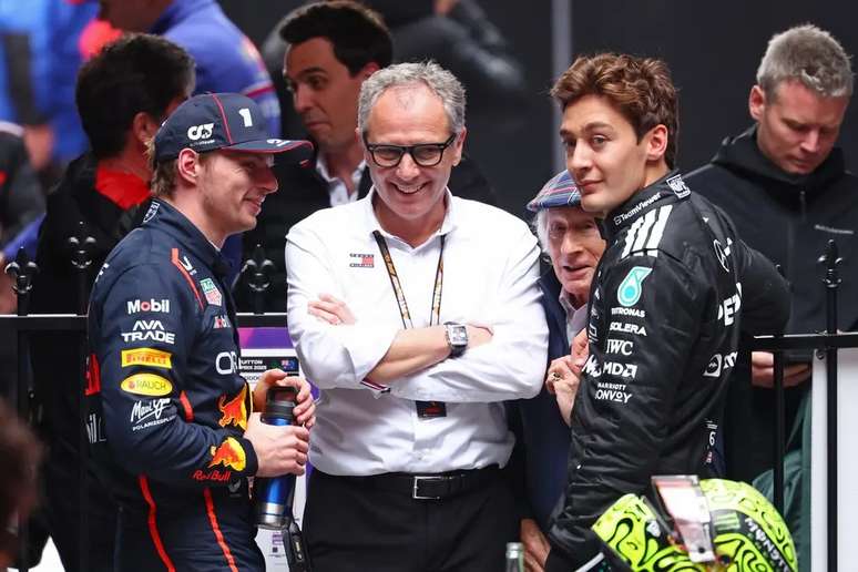 Max Verstappen, Stefano Domenicali, George Russell e Jackie Stewart