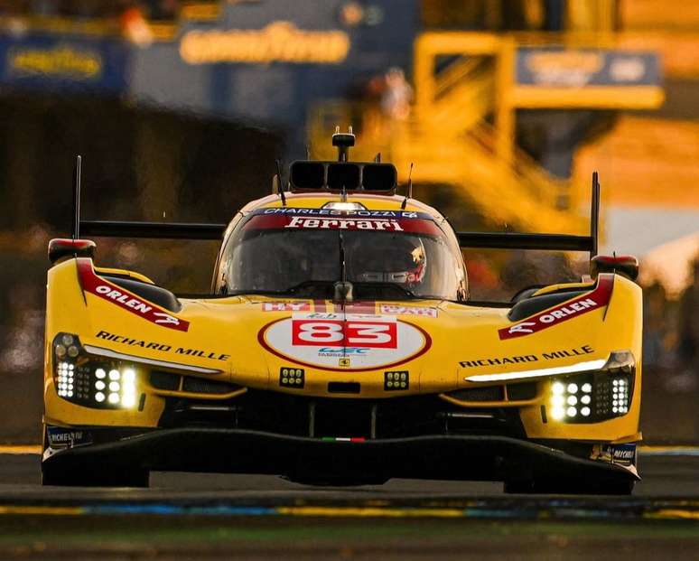Ferrari domina primeiras horas de prova