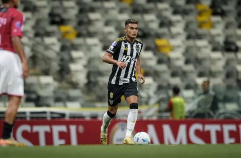 Pedro Souza / Atlético - Legenda: Fausto Vera, pelo Atlético Mineiro