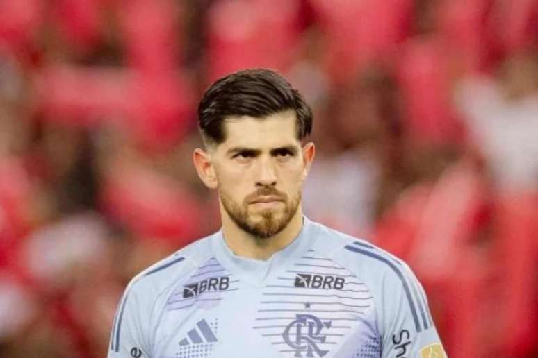 Goleiro Rossi em ação pelo Flamengo