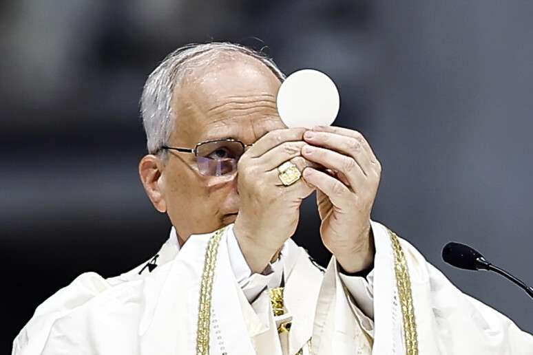 Pope says that sport “is a means of building peace”