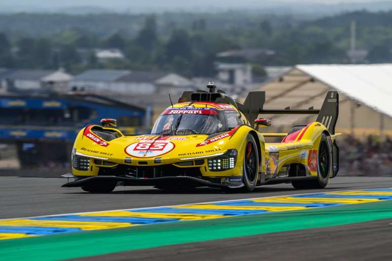 Carro #83 guiado por Robert Kubica venceu as 24h de Le Mans, marcando a terceira vitória da Ferrari em 3 anos disputados