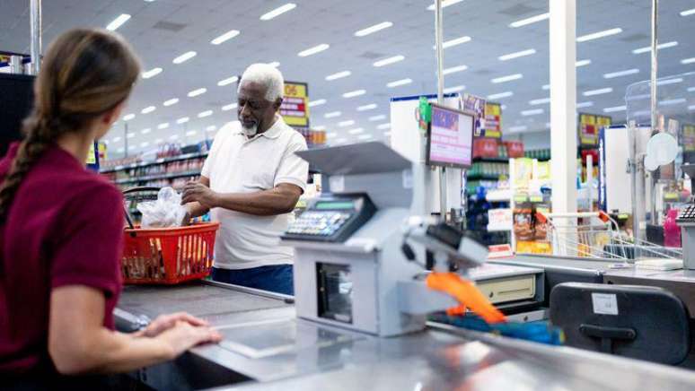 Para abrir em feriados, v&aacute;rios tipos de com&eacute;rcio vinham se apoiando em portaria do governo Bolsonaro, que deve ser anulada