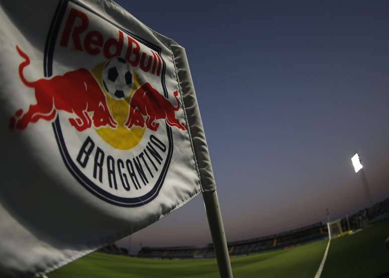 Red Bull Bragantino sofre derrotas no Paulistão Sub-15 e Sub-17. 
