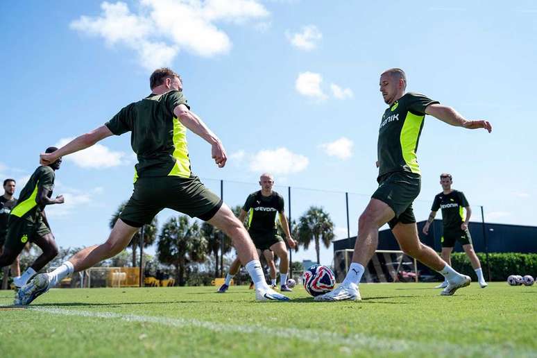 Dortmund esquenta as turbinas para enfrentar o Fluminense nesta terça-feira, pelo Mundial-