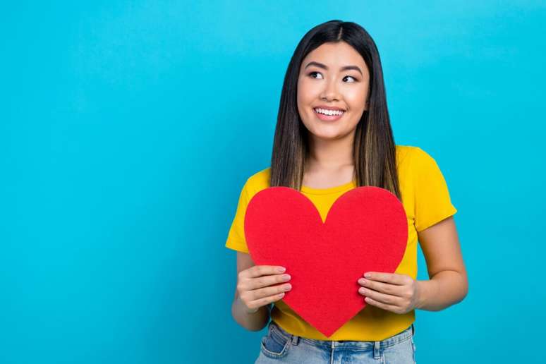 Simpatias são aliadas de quem busca um novo amor
