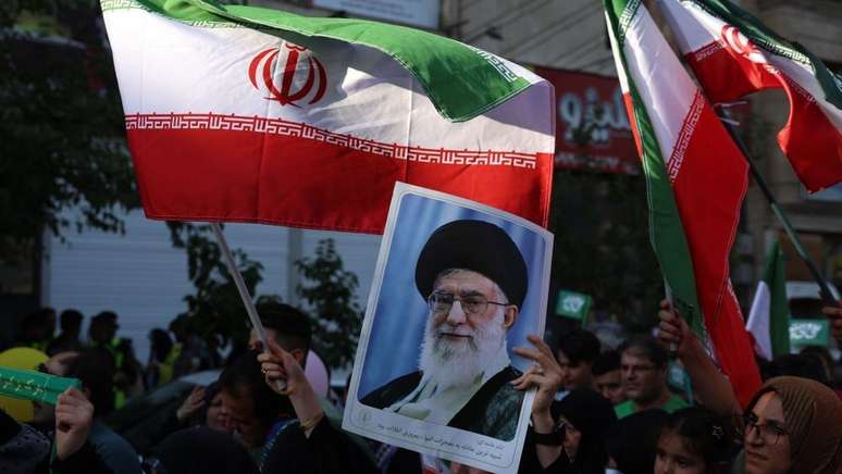 O aiatolá Ali Khamenei é o segundo líder supremo do país desde a Revolução Islâmica de 1979