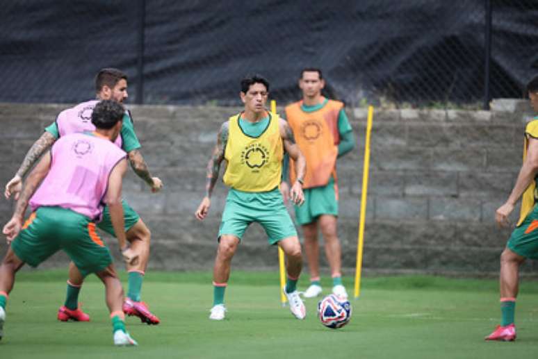 Tubería para el entrenamiento iluminado