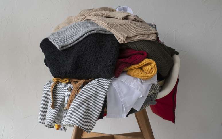 If you stacked clothes on the chair every day, you have a problem, according to psychology If you stacked clothes on the chair every day, you have a problem, according to psychology