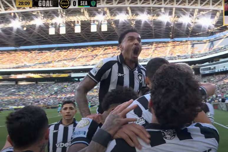 Jogadores do Botafogo comemoram primeiro gol contra o Seattle Sounders, pelo Mundial de Clubes, neste domingo, 15, nos Estados Unidos