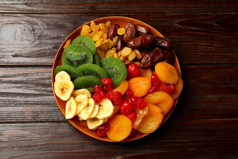 Frutas secas são ótimas alternativas para substituir castanhas e amendoins nas sobremesas das festas juninas 
