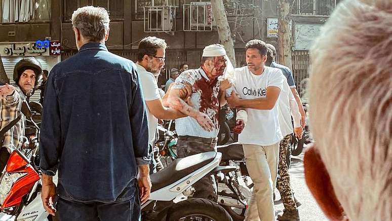 Muitos moradores de Teer&atilde; decidiram deixar a cidade depois dos ataques de Israel