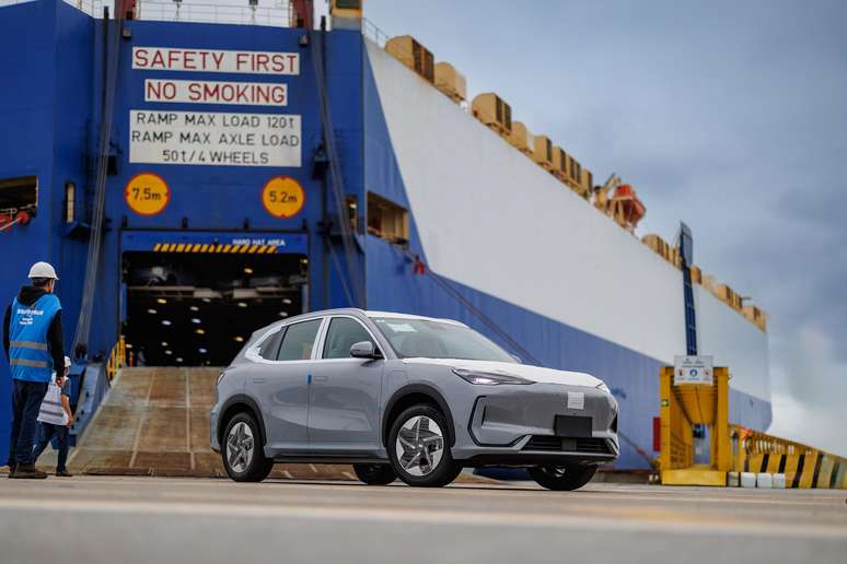 Primeiras unidade do Geely EX5 chegaram nesta semana ao Brasil