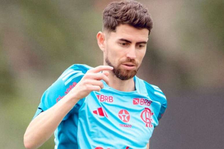 Jorginho em treino do Flamengo