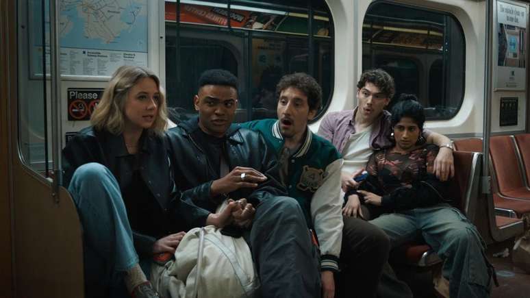 With only 8 episodes of 30 minutes, the most compelling comic series of the year is already in streaming