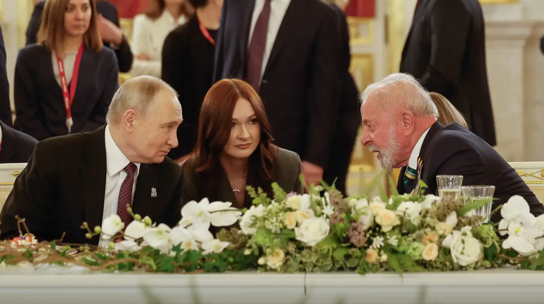 Proximidade de Lula com líderes como o russo Vladimir Putin tem gerado críticas de observadores norte-americanos e europeus