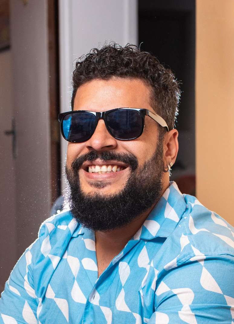 Daniel Cesart, ilustrador e quadrinista, cria da Lapinha, em Salvador. O artista gosta de desenhar com “fidelidade”.
