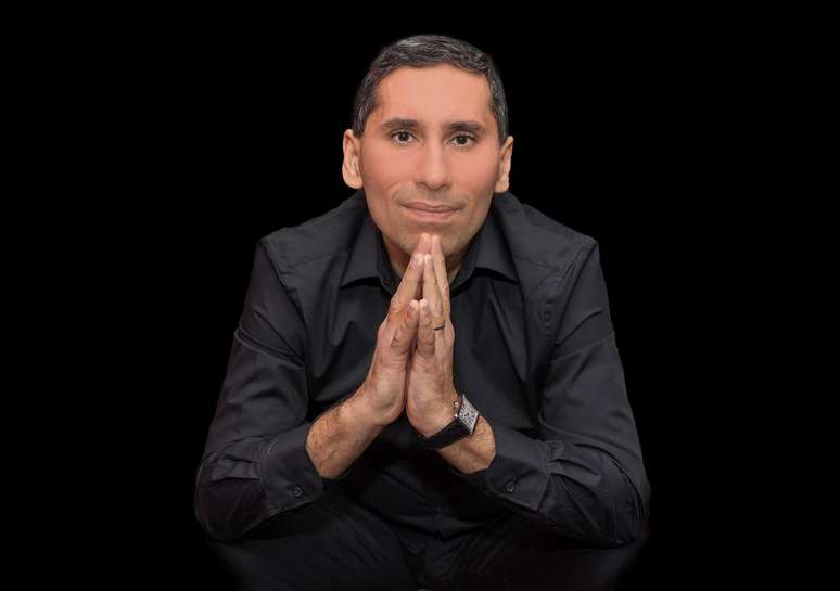 The book teaches to thrive from the inner journey