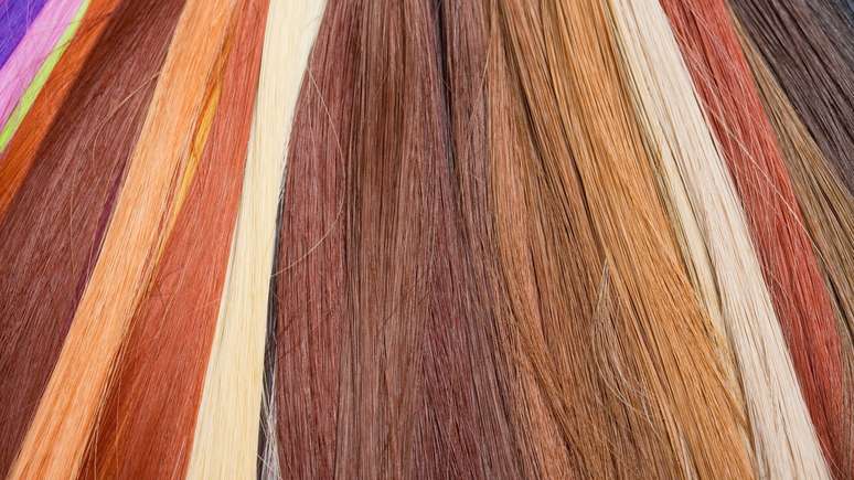 Durante o frio, não são só os cabelos naturais que precisam de cuidados, mas as perucas também; confira as dicas da especialista