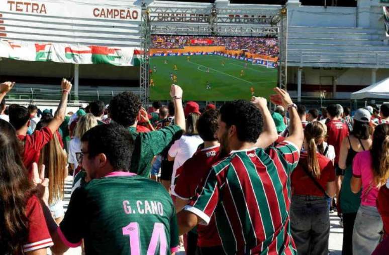 Torcedores do Fluminense durante a estreia no Mundial de Clubes – Fotos: Mailson Santana e Marina Garcia/FFC