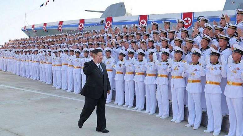 Especialistas afirmam que Kim Jong-un usou o atabalhoado lançamento do seu navio de guerra para fortalecer a lealdade do povo do país ao regime e à ideologia