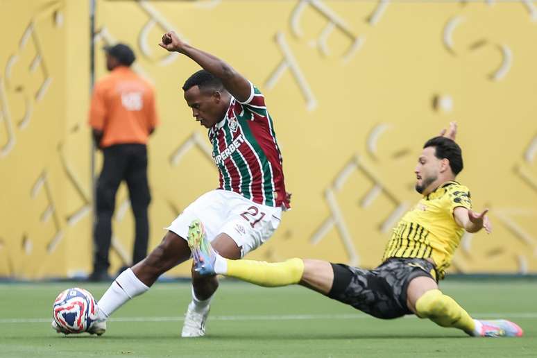 (FOTO: LUCAS MERÇON / FLUMINENSE F.C.)