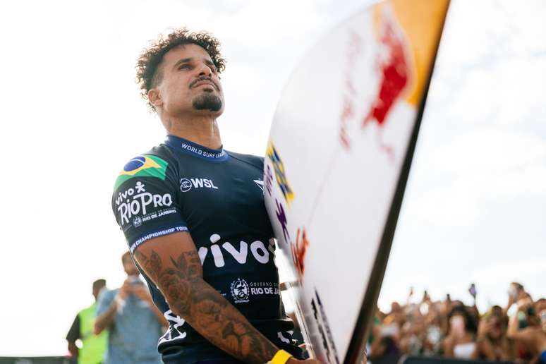Italo Ferreira tenta o bi em Saquarema. 