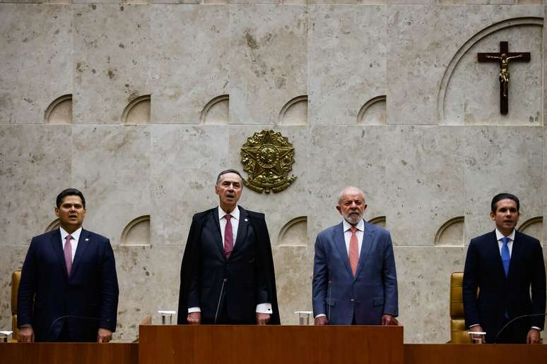 Davi Alcolumbre, presidente do Senado, Luís Roberto Barroso, presidente do Supremo Tribunal Federal, Luiz Inácio Lula da Silva, presidente da República, e Hugo Motta, presidente da Câmara