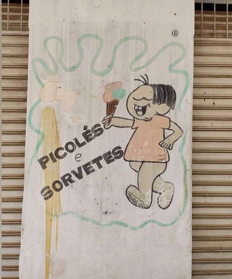'Todo mundo sabe muito bem como é a Mônica do Mauricio de Souza. Mas se tivessem só Mônicas iguais às do Mauricio pintadas, não teria muita graça', diz Clara. Na foto, uma Mônica feita à mão fotografada Alegre, Espírito Santo