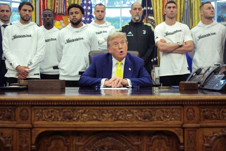 Jogadores da Juventus, na Itália, com Donald Trump, presidente dos EUA 